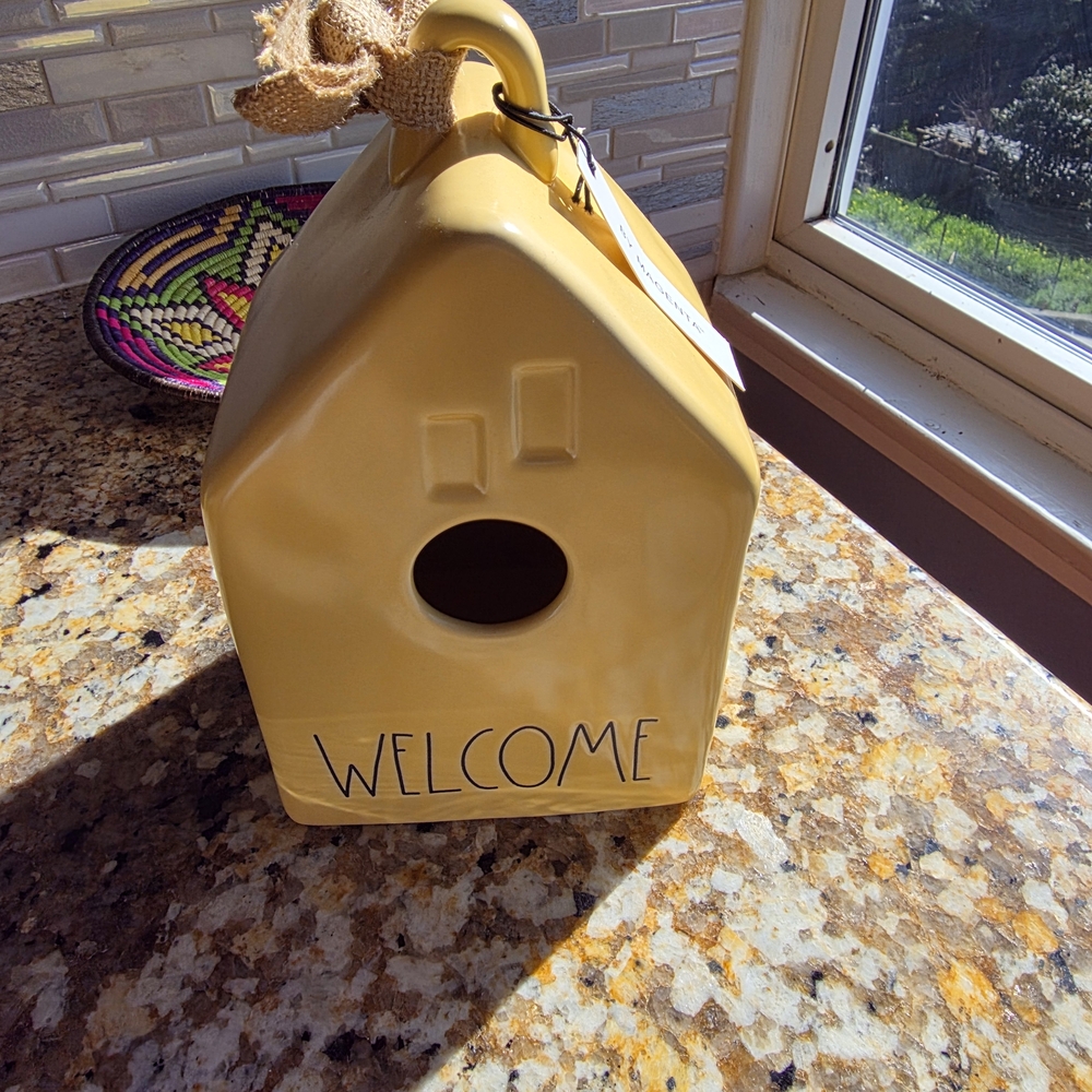 Yellow RAE DUNN Ceramic Welcome Birdhouse